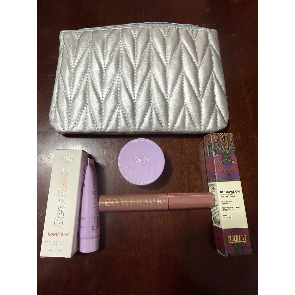 New January Ipsy Glam Bag 5 Samples Silver Quilted Lot